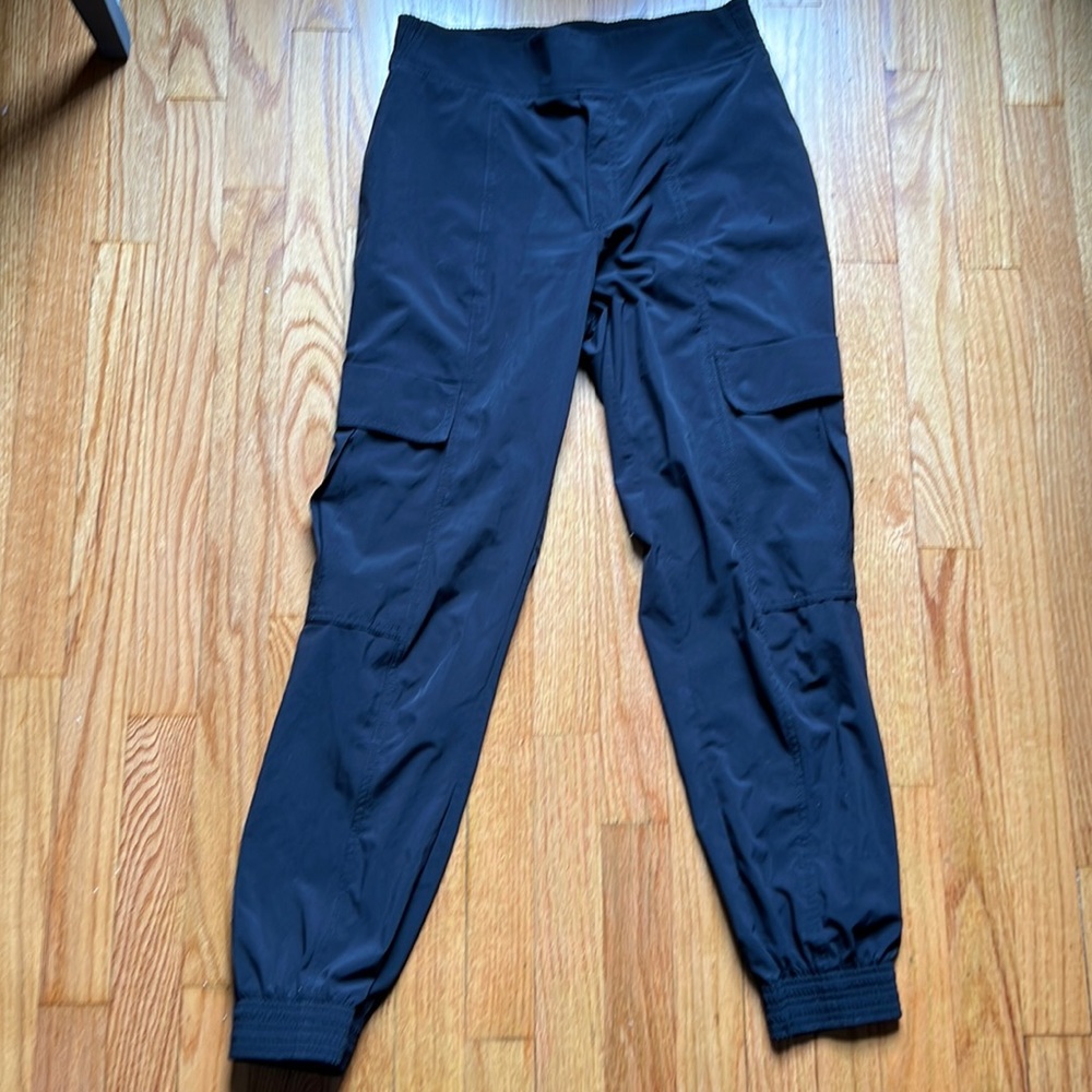 Athleta Chelsea Cargo Joggers